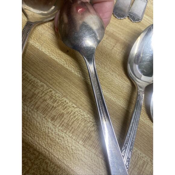 19 Pieces ONEIDA ROYAL YORK aka OAKLEIGH GRACE SilverPlate Tutor Plate Community - Picture 5 of 8